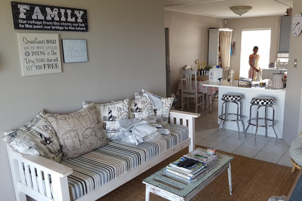 Strandloper Apartments Херманус Екстериор снимка