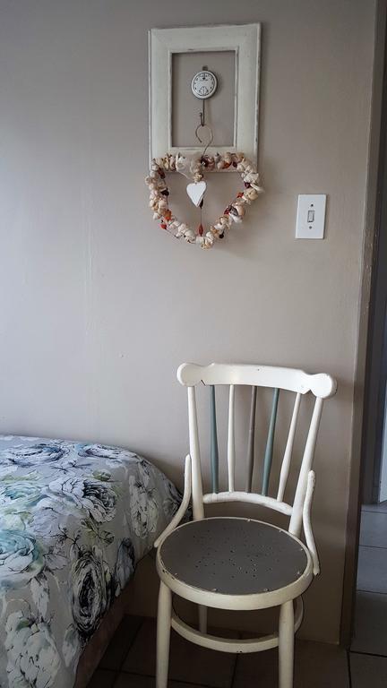 Strandloper Apartments Херманус Екстериор снимка